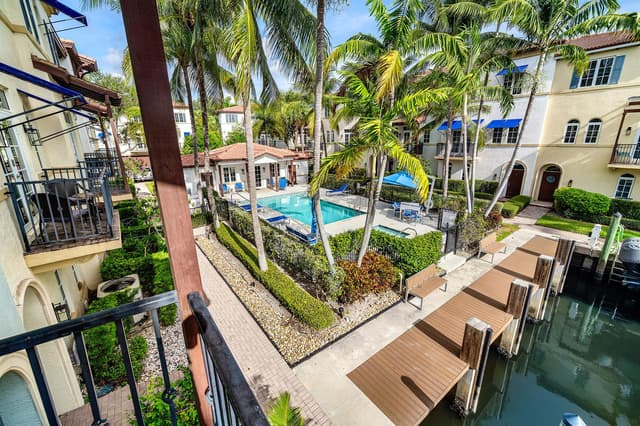 813 Estancia Way, Boynton Beach FL 33435 - Boynton Beach, FL - Photo 5