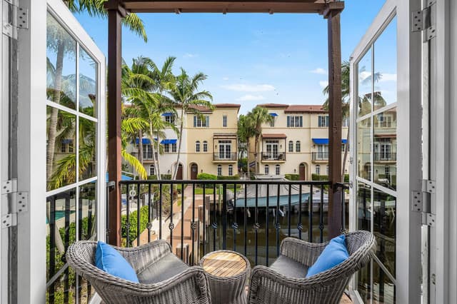 813 Estancia Way, Boynton Beach FL 33435 - Boynton Beach, FL - Photo 4