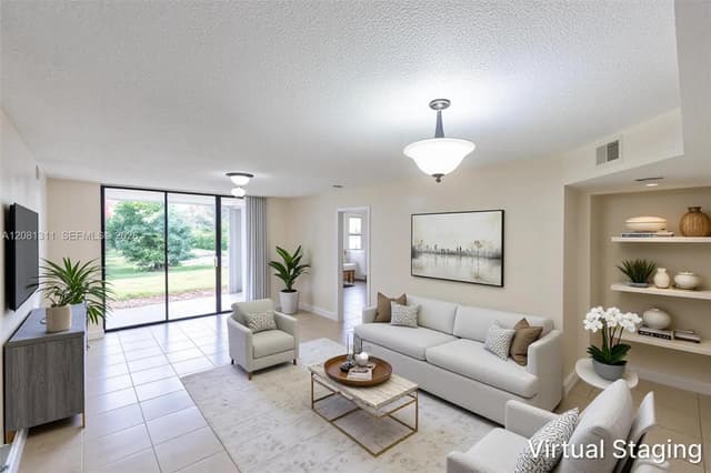 5681 Riverside Dr, Coral Springs FL 33067 - Coral Springs, FL - Photo 3