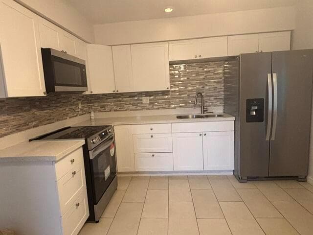 738 SW 5TH Avenue, Hallandale Beach FL 33009 - Hallandale Beach, FL - Photo 3