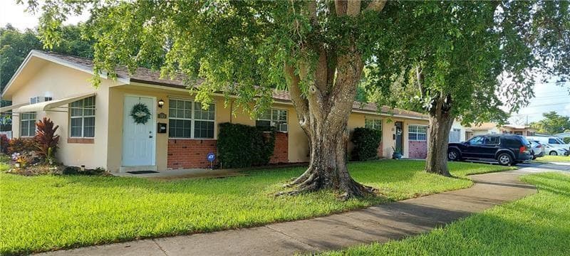 738 SW 5TH Avenue, Hallandale Beach FL 33009 - Hallandale Beach, FL - Photo 1