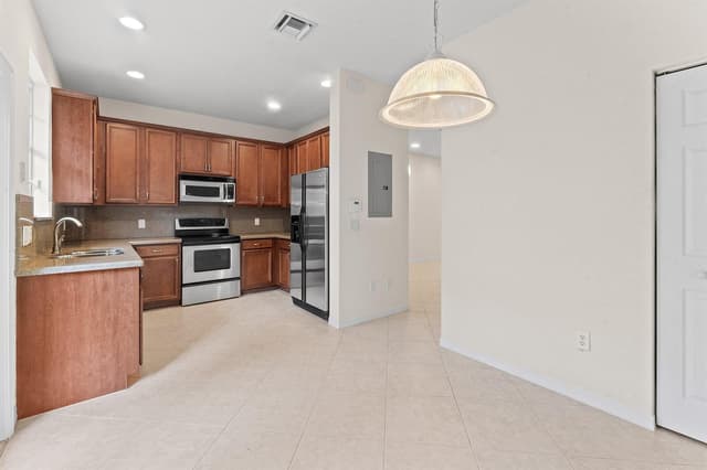 118 Seagrape Drive # 107, Jupiter FL 33458 - Jupiter, FL - Photo 5