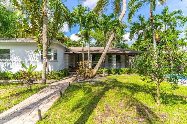 2407 Washington St, Hollywood FL 33020 - Hollywood, FL - Photo 3