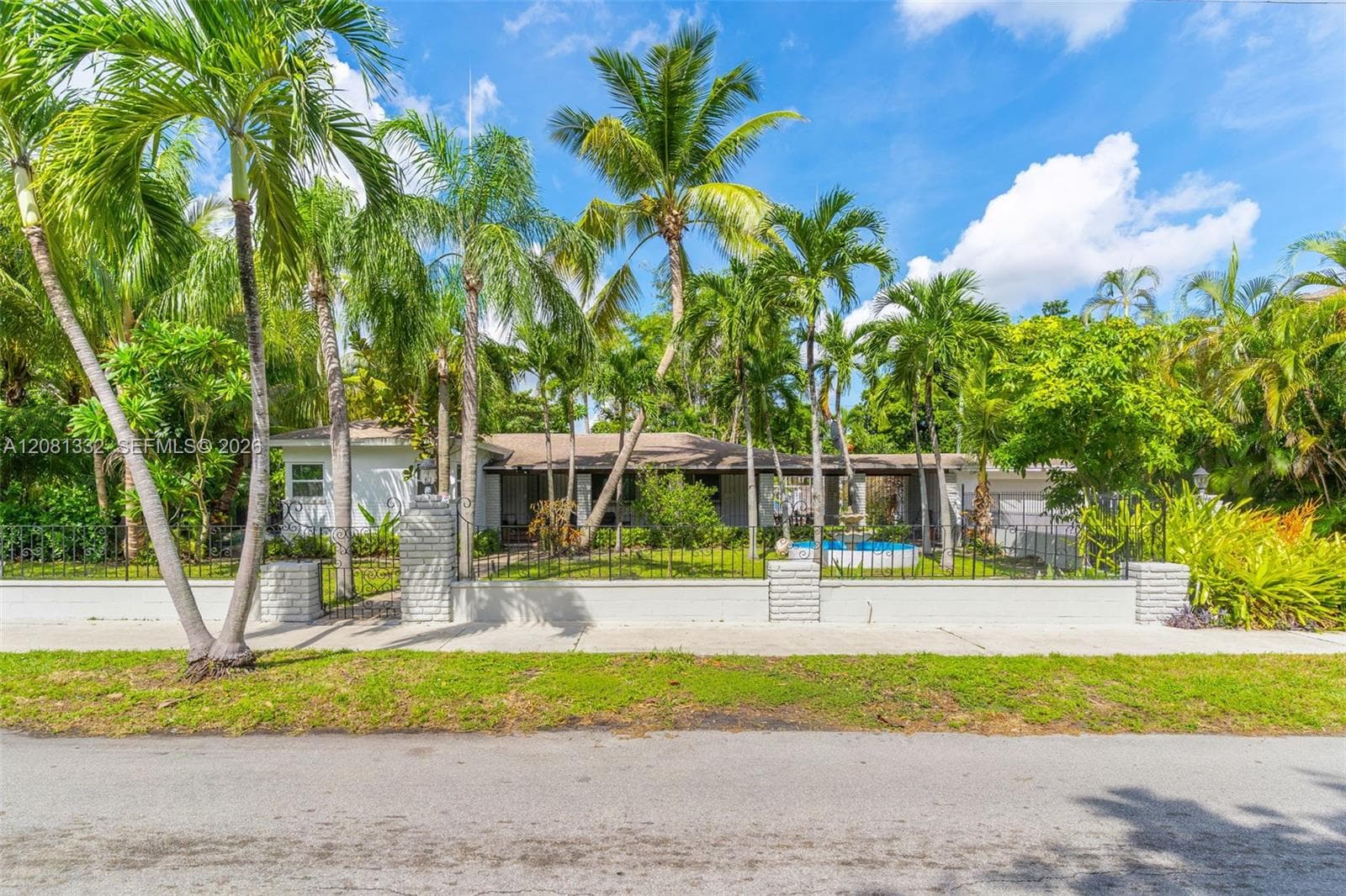 2407 Washington St, Hollywood FL 33020 - Hollywood, FL - Photo 1