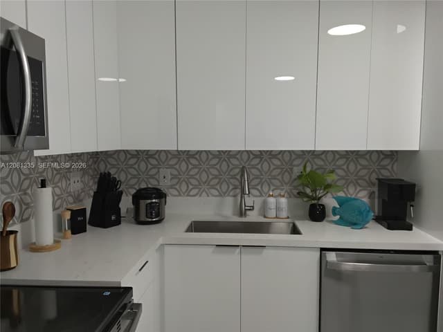 4901 NW 177th St, Miami Gardens FL 33055 - Miami Gardens, FL - Photo 5