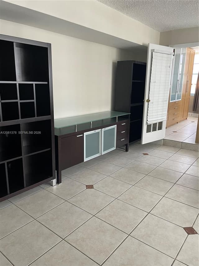 801 Brickell Bay Dr # 767, Miami FL 33131 - Miami, FL - Photo 2