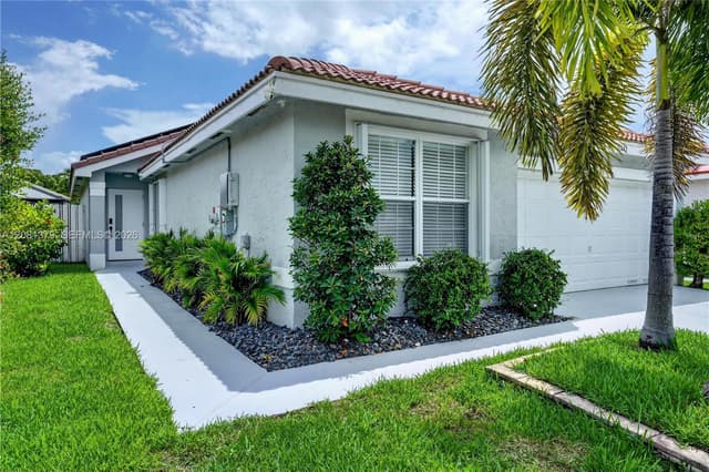 17442 SW 18th St, Miramar FL 33029 - Miramar, FL - Photo 4