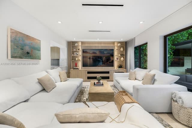 771 Fairway Dr, Miami Beach FL 33141 - Miami Beach, FL - Photo 7
