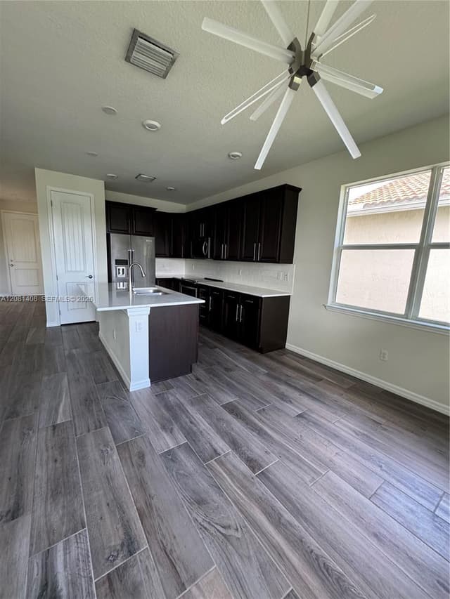 4729 Greenway Dr, Hollywood FL 33021 - Hollywood, FL - Photo 3
