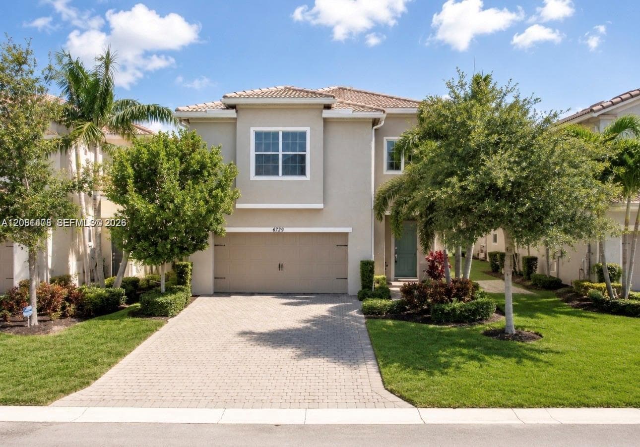 4729 Greenway Dr, Hollywood FL 33021 - Hollywood, FL - Photo 1
