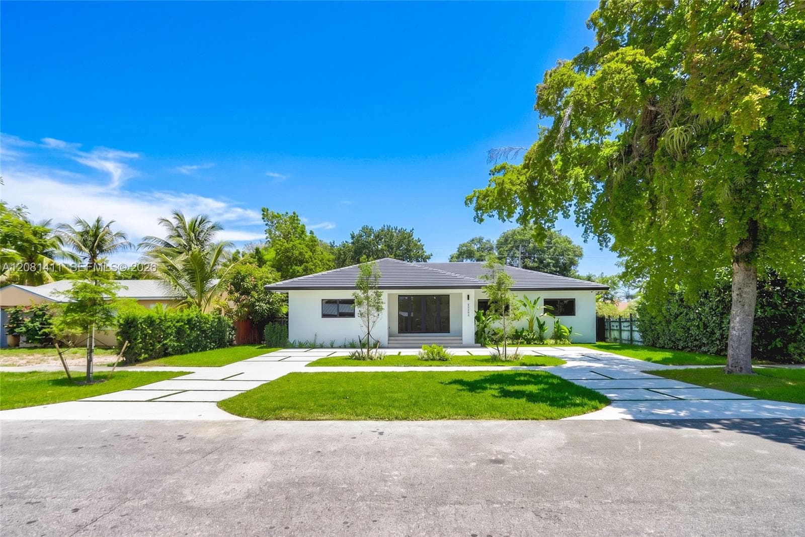 6853 S Waterway Dr, Miami FL 33155