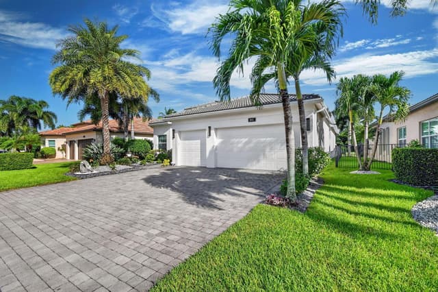 8843 GOLDEN MOUNTAIN Circle, Boynton Beach FL 33473 - Boynton Beach, FL - Photo 2