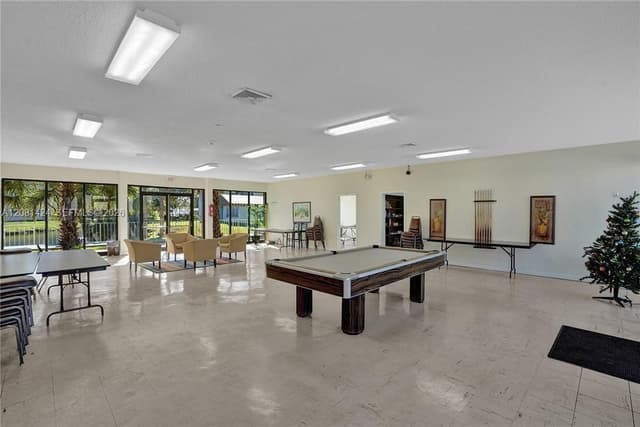 8325 Sunrise Lakes Blvd # 212, Sunrise FL 33322 - Sunrise, FL - Photo 3
