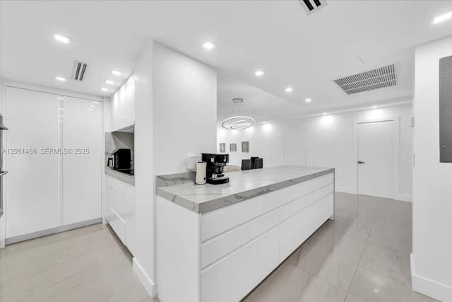 9801 Collins Ave # 5U, Bal Harbour FL 33154 - Bal Harbour, FL - Photo 2