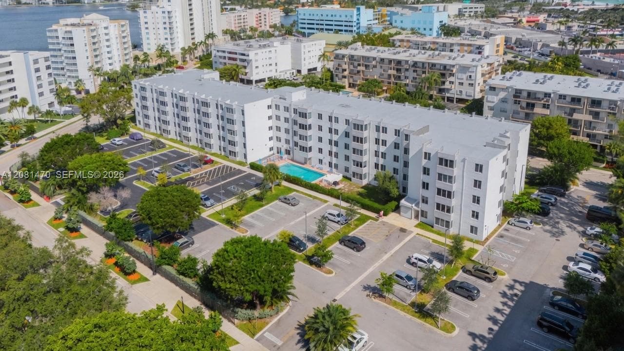 250 180th Dr # 158, Sunny Isles Beach FL 33160