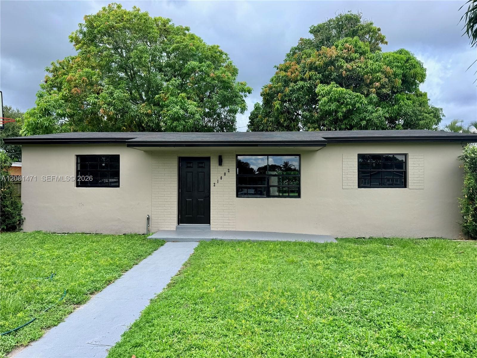 21002 NW 34th Ct, Miami Gardens FL 33056 - Miami Gardens, FL - Photo 1