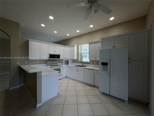 5213 SW 158th Ave, Miramar FL 33027 - Miramar, FL - Photo 2