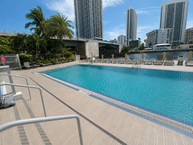 2602 E HALLANDALE BEACH Boulevard # R403, Hallandale Beach FL 33009 - Hallandale Beach, FL - Photo 7