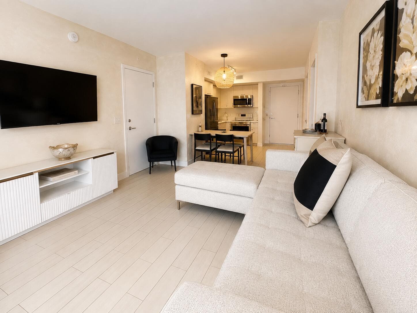 2602 E HALLANDALE BEACH Boulevard # R403, Hallandale Beach FL 33009