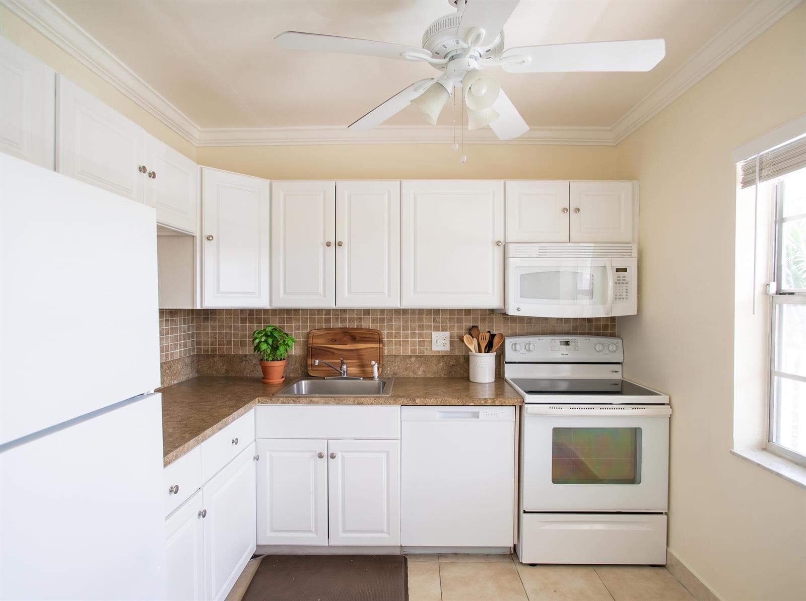 551 NW 80TH Terrace # 203, Margate FL 33063