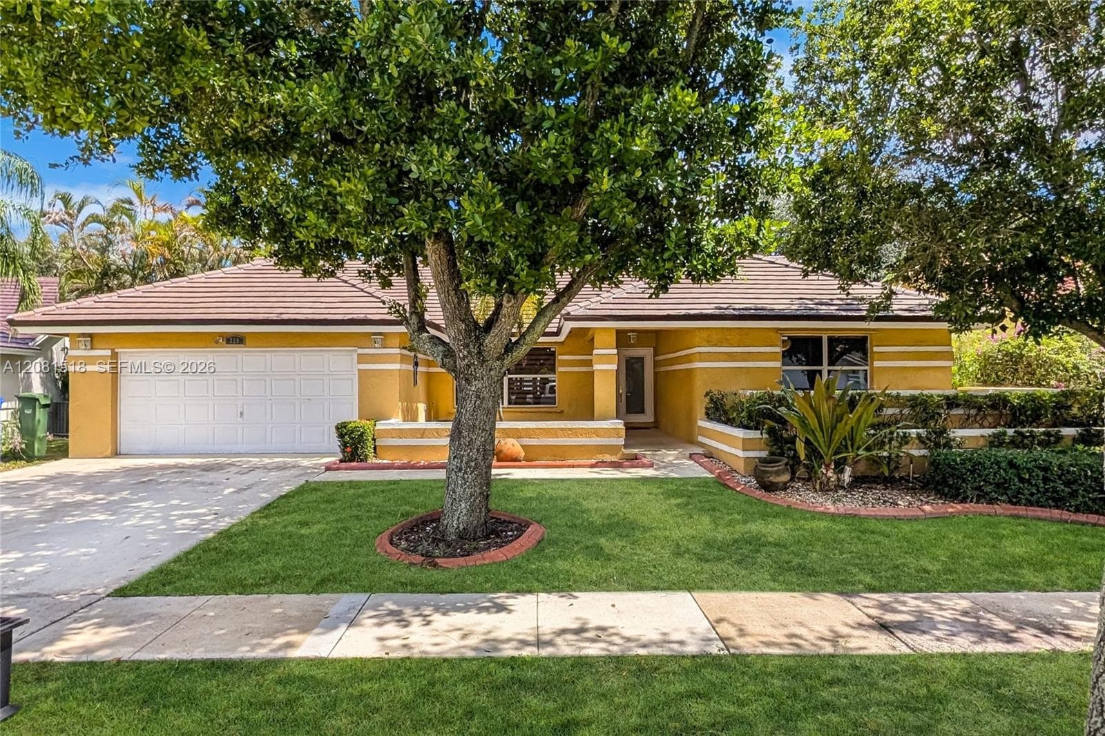729 NW 161st Ave, Pembroke Pines FL 33028 - Pembroke Pines, FL - Photo 1
