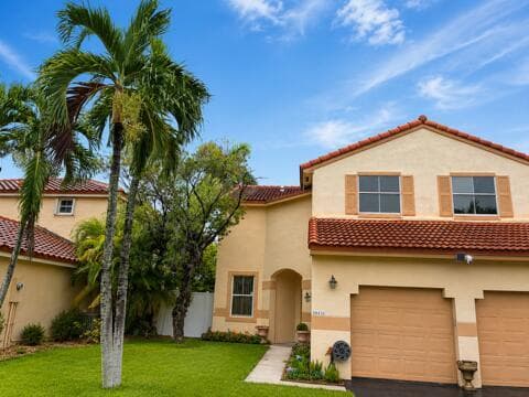18431 NW 18TH Street, Pembroke Pines FL 33029 - Pembroke Pines, FL - Photo 3