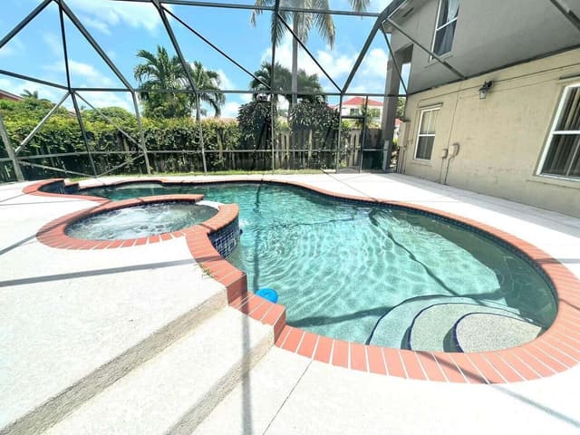 3123 Sunset Circle, Margate FL 33063 - Margate, FL - Photo 3