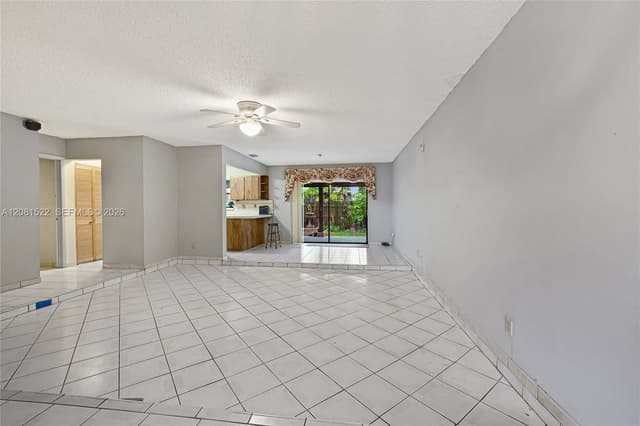12611 SW 9th Ter # B, Miami FL 33184 - Miami, FL - Photo 5