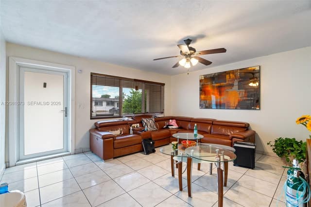 985 SE 2nd Pl, Hialeah FL 33010 - Hialeah, FL - Photo 6