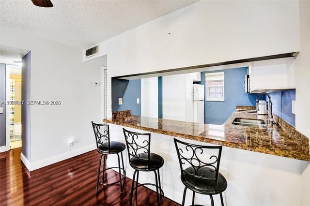 7610 Stirling Rd # 207C, Davie FL 33024 - Davie, FL - Photo 4