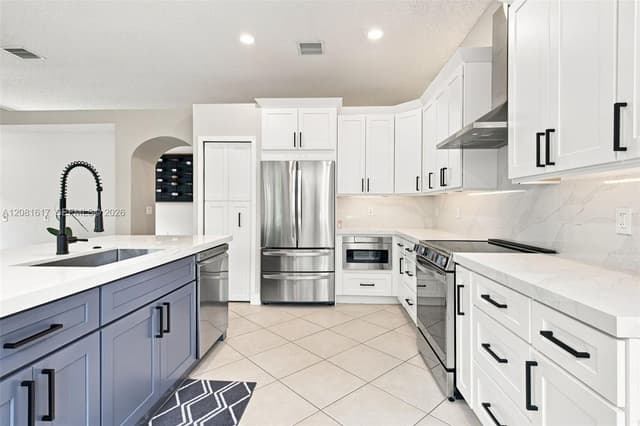 1521 SW 194th Ter, Pembroke Pines FL 33029 - Pembroke Pines, FL - Photo 6