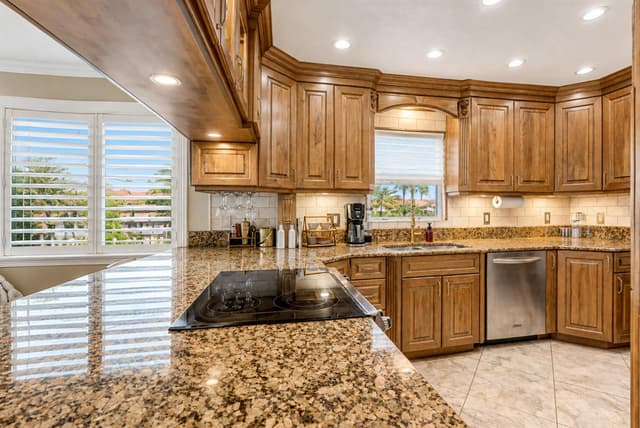 326 Northlake Drive # 201, North Palm Beach FL 33408 - North Palm Beach, FL - Photo 7