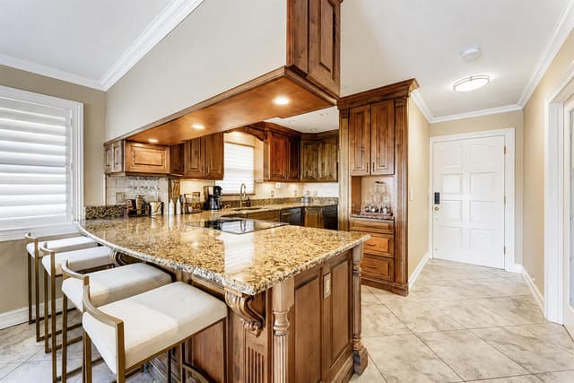 326 Northlake Drive # 201, North Palm Beach FL 33408 - North Palm Beach, FL - Photo 5