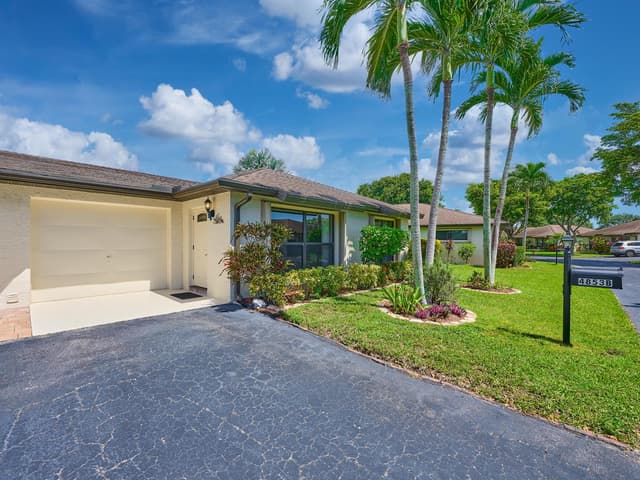 4853 Equestrian Circle # B, Boynton Beach FL 33436 - Boynton Beach, FL - Photo 3