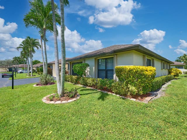 4853 Equestrian Circle # B, Boynton Beach FL 33436 - Boynton Beach, FL - Photo 5