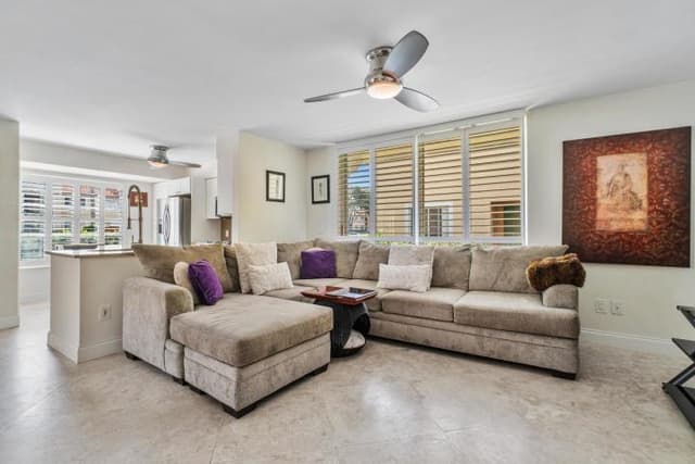 123 Yacht Club Way, Hypoluxo FL 33462 - Hypoluxo, FL - Photo 5