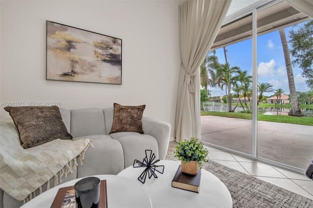 2008 NW 126th Ave, Pembroke Pines FL 33028 - Pembroke Pines, FL - Photo 6