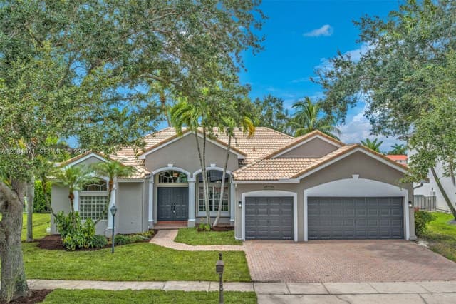 2008 NW 126th Ave, Pembroke Pines FL 33028 - Pembroke Pines, FL - Photo 3