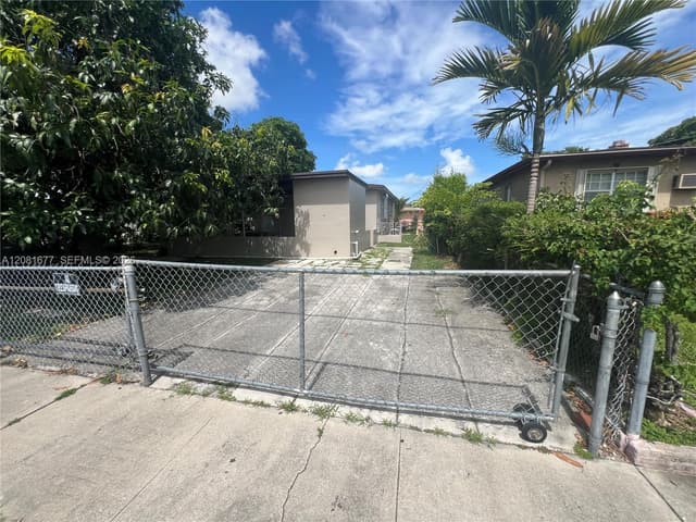 1190 NW 135th St, North Miami FL 33168 - North Miami, FL - Photo 4