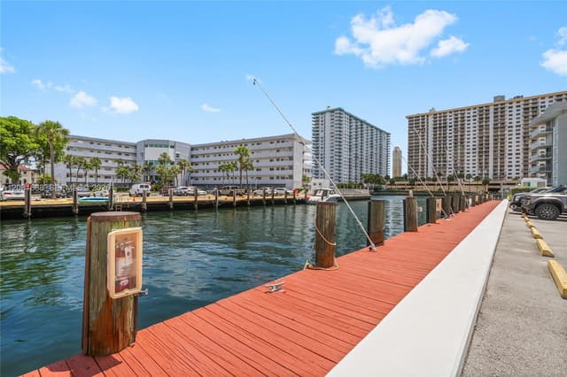 4000 NE 169th St # 607, North Miami Beach FL 33160 - North Miami Beach, FL - Photo 3
