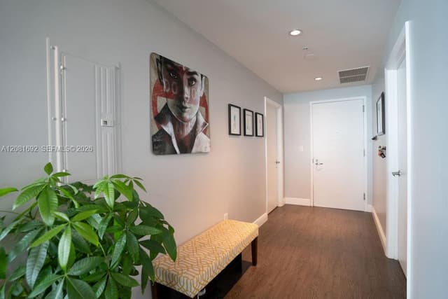 1900 N Bayshore Dr # 2018, Miami FL 33132 - Miami, FL - Photo 2