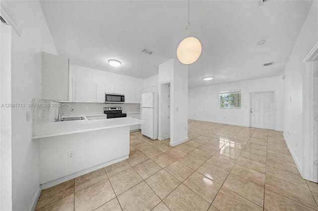 2630 NE 3rd Dr # 202, Homestead FL 33033 - Homestead, FL - Photo 6