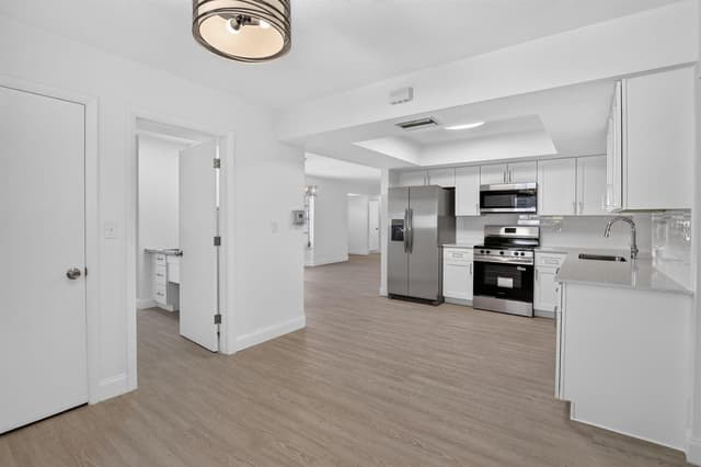 3390 NW 42nd Street, Lauderdale Lakes FL 33309 - Lauderdale Lakes, FL - Photo 7