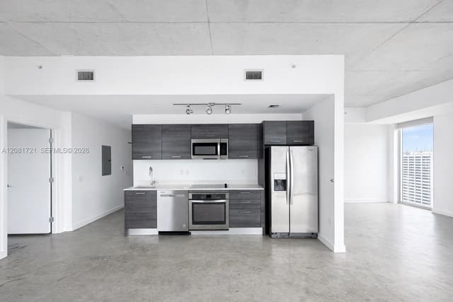 151 SE 1st St # 3001, Miami FL 33131 - Miami, FL - Photo 4