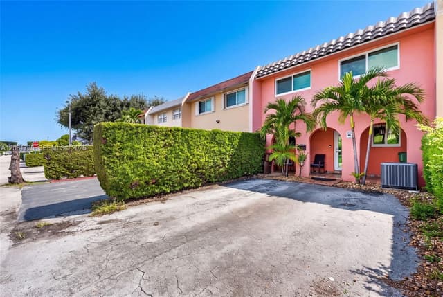 6965 W 2nd Way, Hialeah FL 33014 - Hialeah, FL - Photo 3