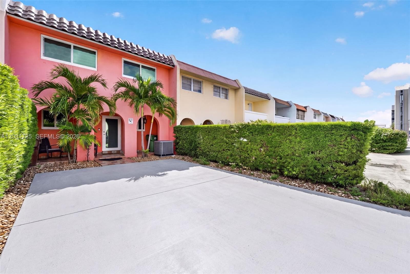 6965 W 2nd Way, Hialeah FL 33014 - Hialeah, FL - Photo 1