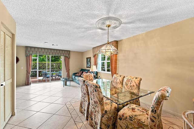 211 Waterside Drive, Hypoluxo FL 33462 - Hypoluxo, FL - Photo 7