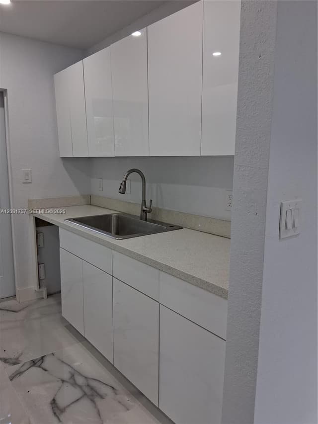 1535 NE 139 St, North Miami FL 33161 - North Miami, FL - Photo 7