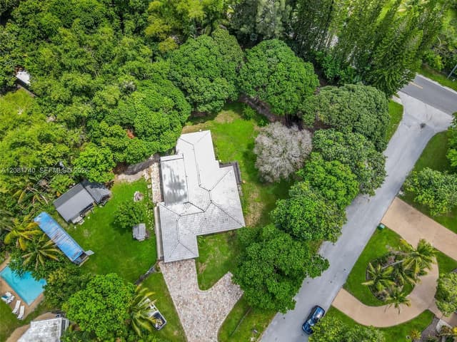 6105 SW 55th Ct, Davie FL 33314 - Davie, FL - Photo 3