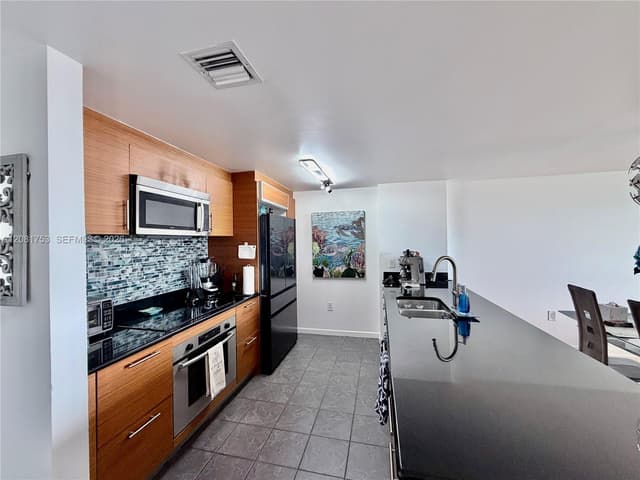 50 Biscayne Blvd # 3211, Miami FL 33132 - Miami, FL - Photo 3